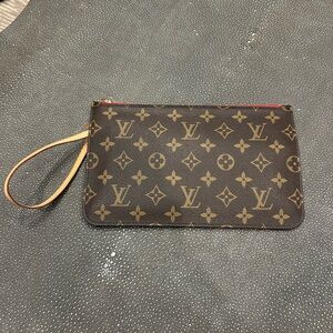 ❤️Louis Vuitton Monogram Neverfull Pouch AUTHENTIC